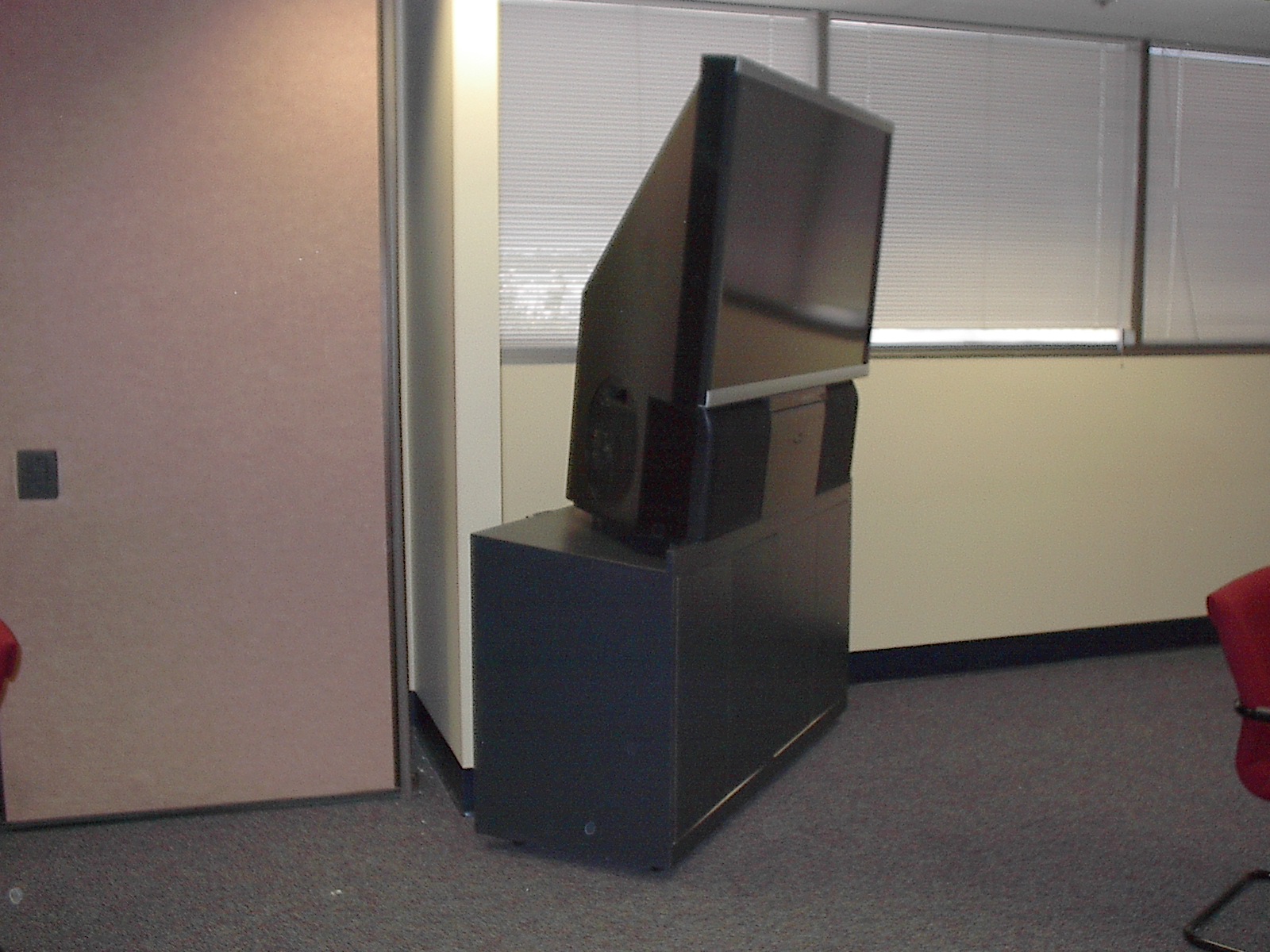 Disney U Av Cabinets 015